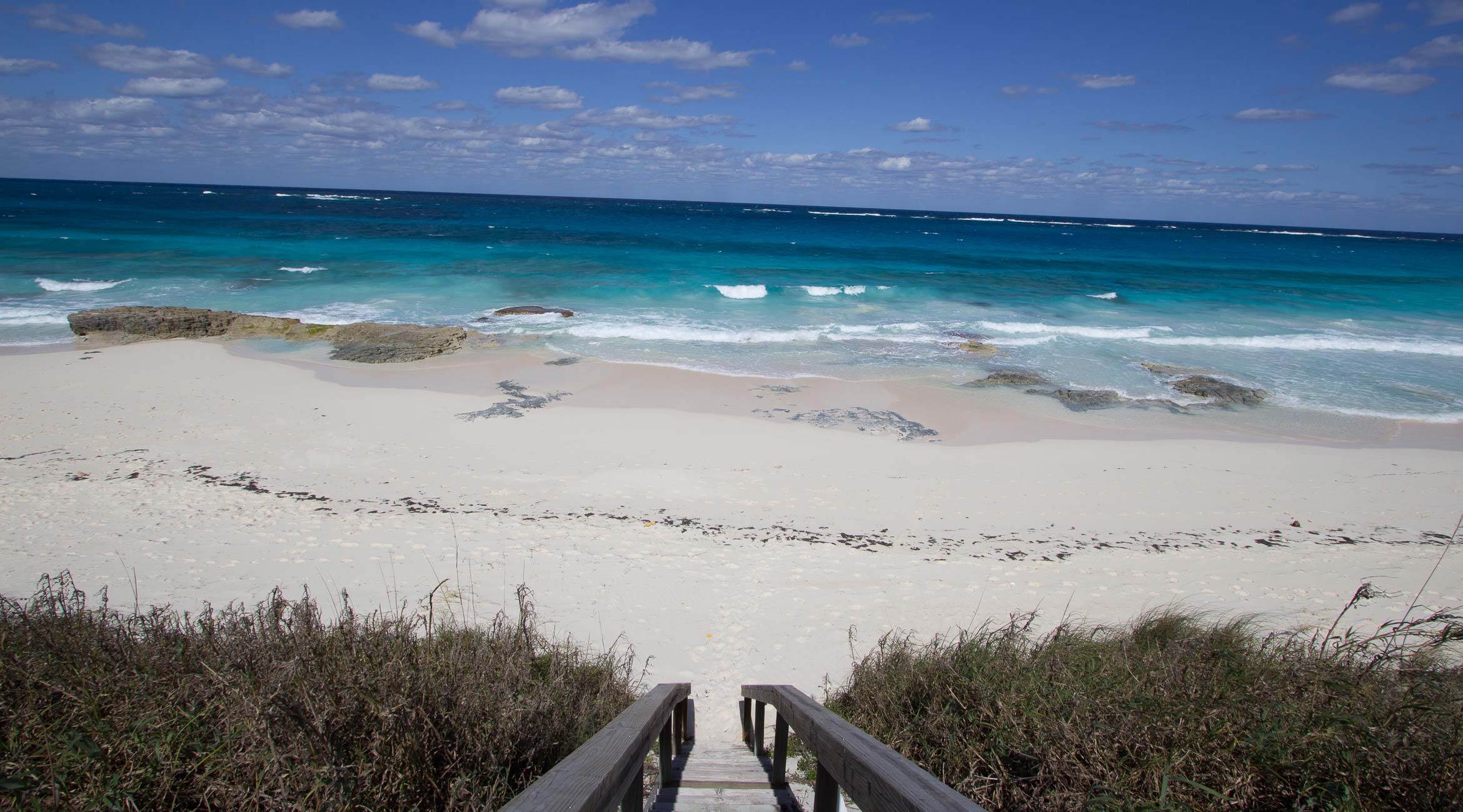 Oceanfrontier Hideaway, Log Cabins Vacation Rental on Great Guana Cay